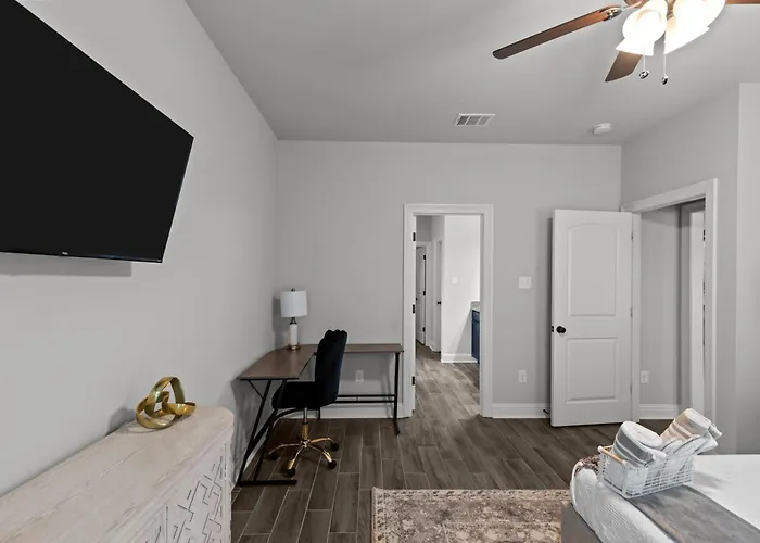 Aurora Haven - Tv In Each Room