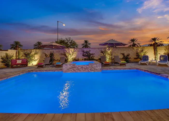 Resort Style Retreat ! New Pool , Spa And Game Room
