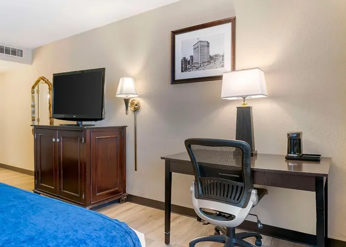 Best Western Greenfield Inn