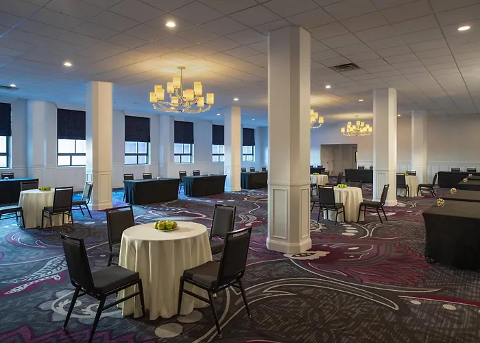 Courtyard By Marriott Boston Downtown