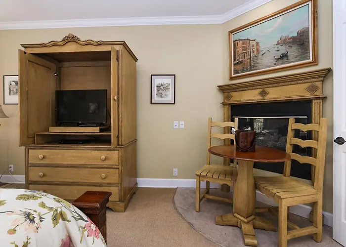Cayucos Sunset Inn