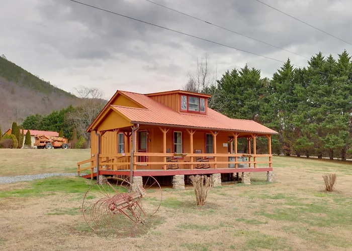 Blue Ridge Hideaway! Cabin W/ River Access & Views
