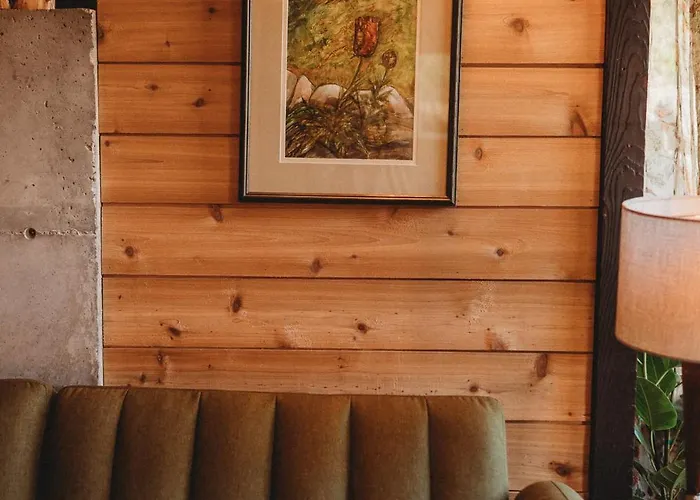 The Eagle'S Roost