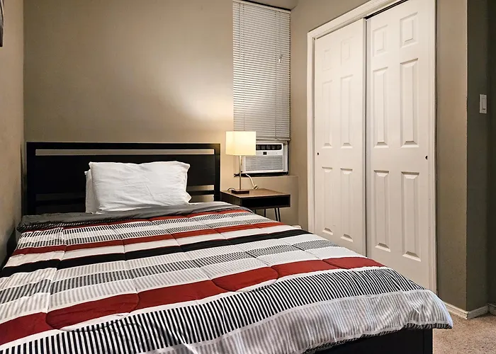 Lovely 2Br Apartment By Wooster Square- Great Neighborhood