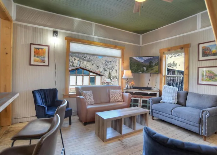 Hilltop House In Creede, Co
