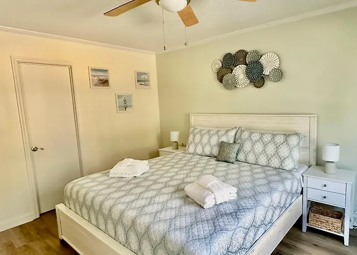 Cozy 1Bd, 5 Mins Walk To The Beach, No Stairs!