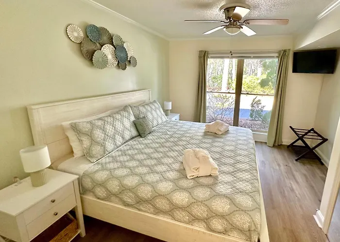 Cozy 1Bd, 5 Mins Walk To The Beach, No Stairs!