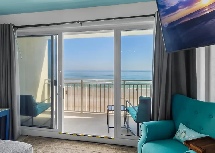Ocean Front And Pool Front At Daytona Inn Beach Resort