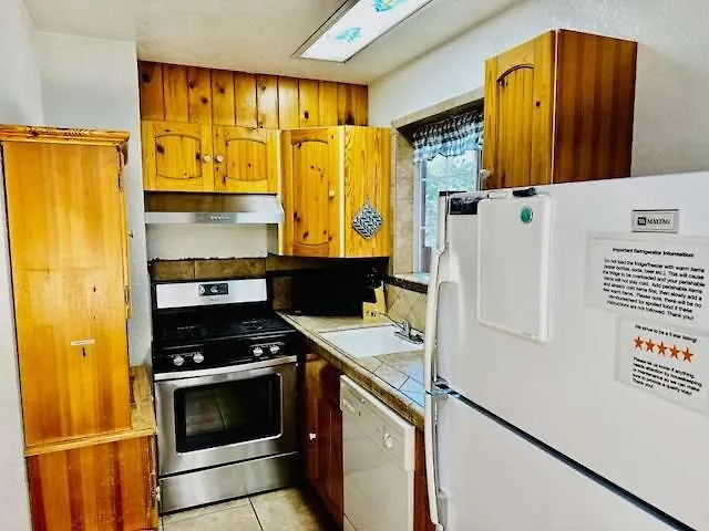 Stay In Yosemite-Cozy Bear North-Sleeps 5