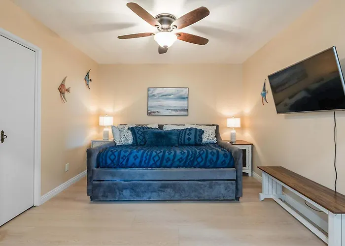 Beachfront Home In Carlsbad - Remodeled