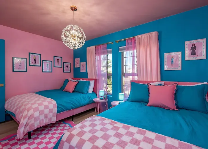 Dollhouse Daydream! Barbie-Inspired Home