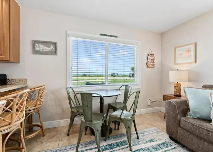 Steps To Flagler Beach! Cozy 1-Br Oceanfront Retreat Dog-Friendly