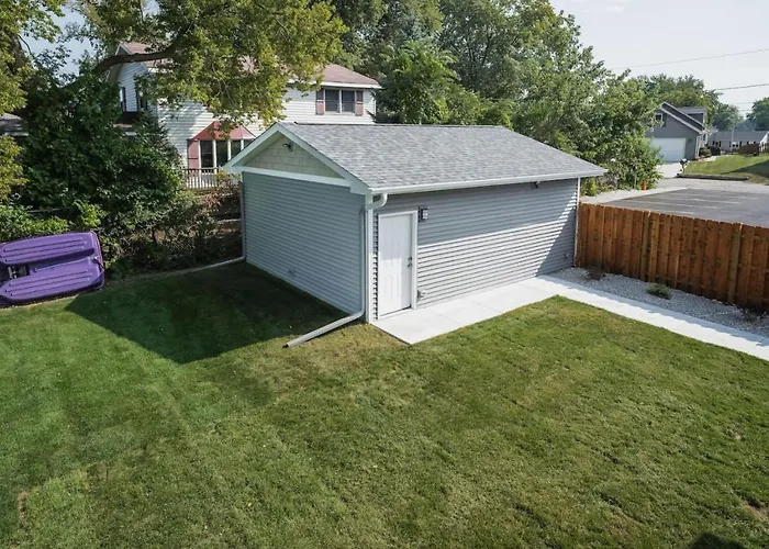 Harbor Clubhouse 3Bed 3Bath Modern Waterfront With Hot Tub And Pet Friendly