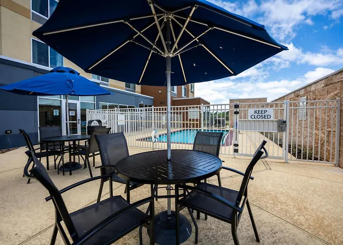 Fairfield Inn & Suites By Marriott Huntsville