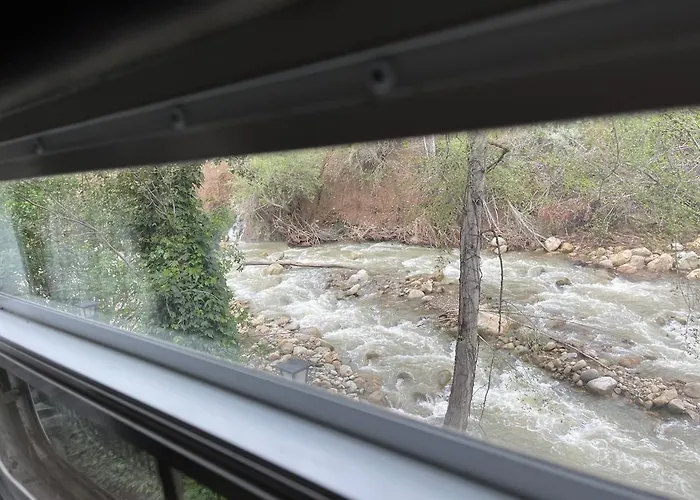 Vintage Rv Creekside Nature Retreat Near Ojai Next To Swim Holes Hike