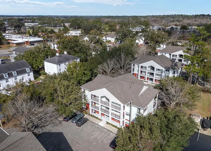Cozy Uf Condo - Near Shands Uf Va On Archer Road !