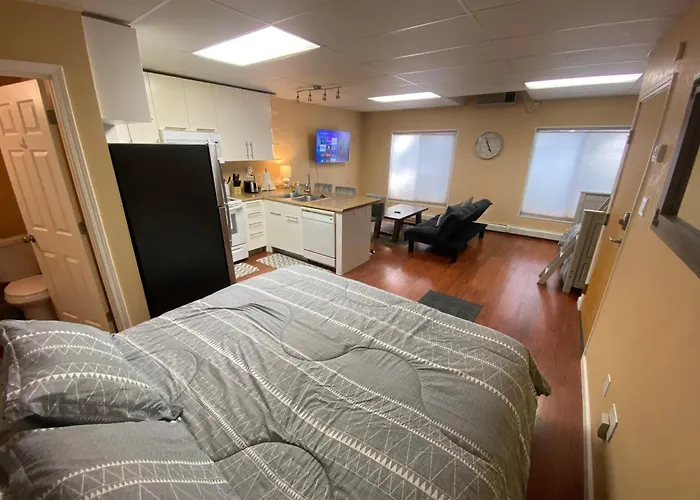 First Level Studio Suite Close To Everything Bike, Ski, Swim Zephyr Cove!