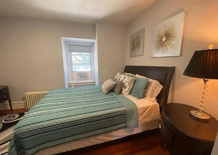 Cozy 1 Bedroom Apartment