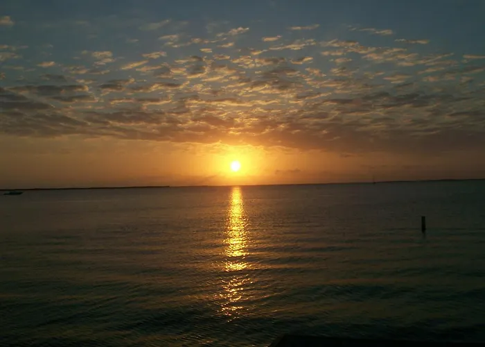 Moon Bay C1 Key Largo Sunsets - 2 Bedroom Townhouse Sleeps 4
