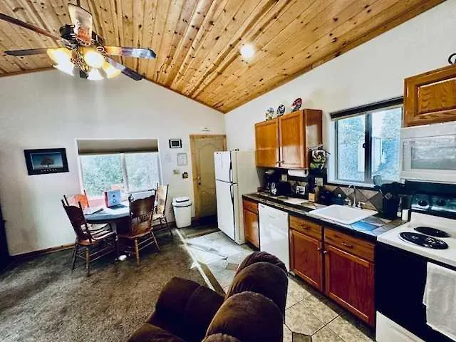 Yosemite Woods Duplex In Yosemite-Upper Unit