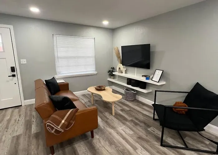 Kid-Friendly Home W Pool & Bbq