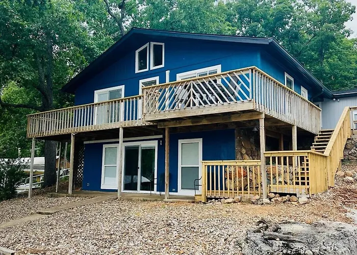 Astonishing View 100 Feet From The Lake!