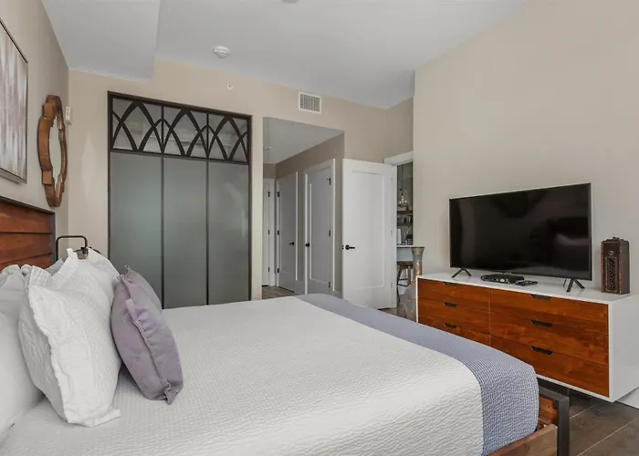 Arras Altitude: Luxury Downtown Condo with Mountain Views