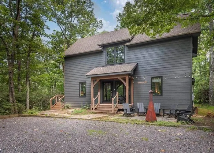 Adventure Awaits - Family Home