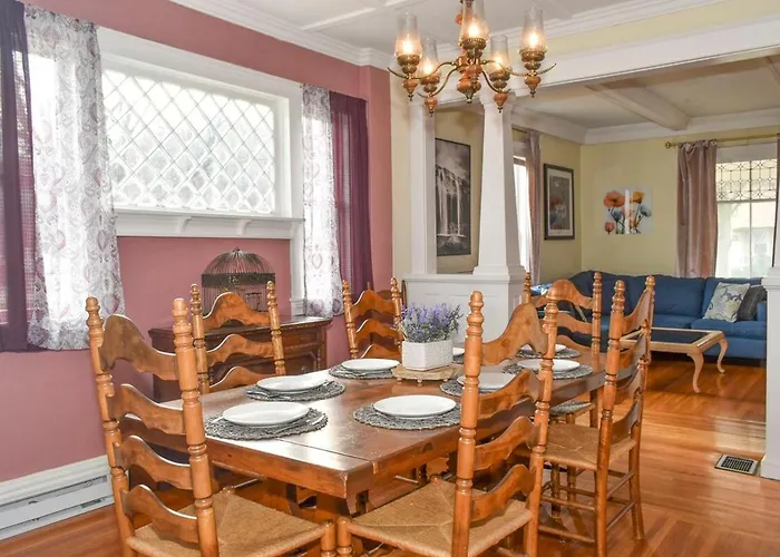 Walk To State Park, 6Bed,Hot Tub & Game Room