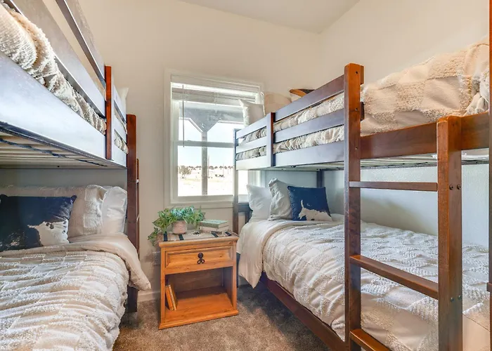 Mountain-View Hideaway W/ Patio In Pueblo!