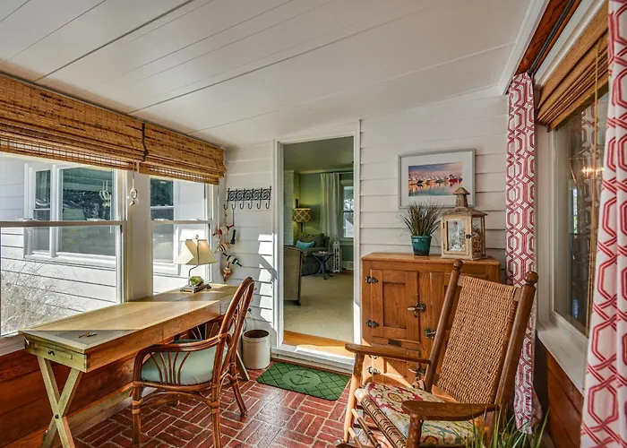 Waterfront Reedville Retreat W/ Hot Tub + Dock