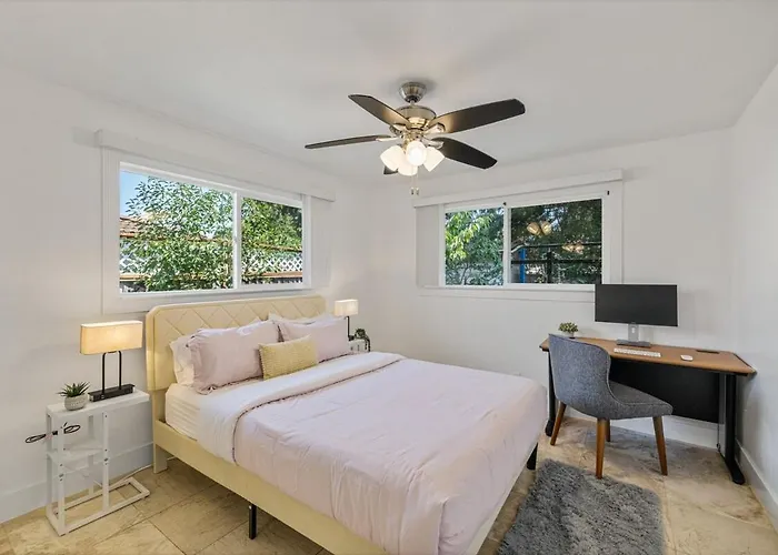 Molivu Homes 3Br - Newremodel, Petfriendly, Yard