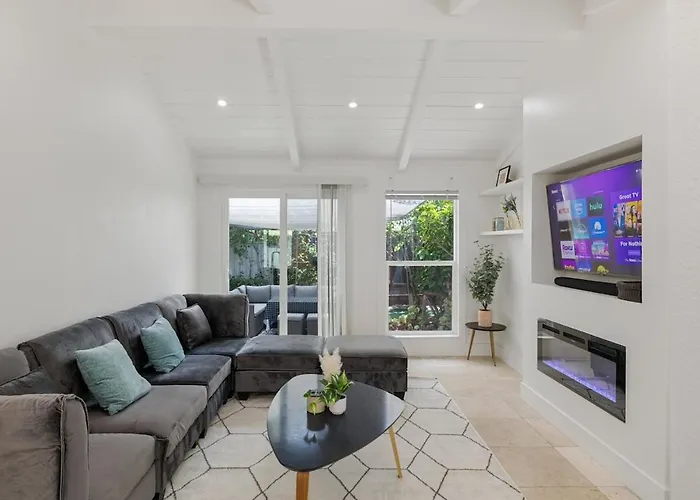 Molivu Homes 3Br - Newremodel, Petfriendly, Yard