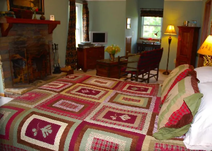 Long Mountain Lodge