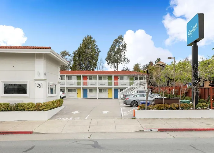 Signature Inn Berkeley