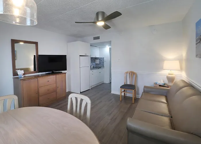 Matador Oceanfront Resort