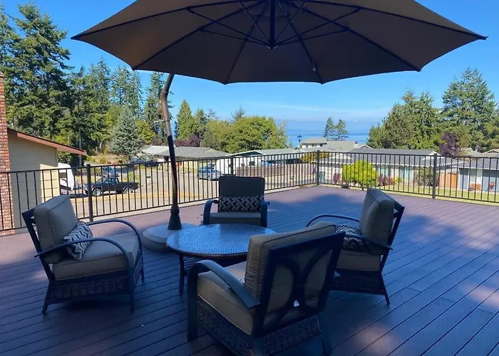 Pa Sea View Deck House