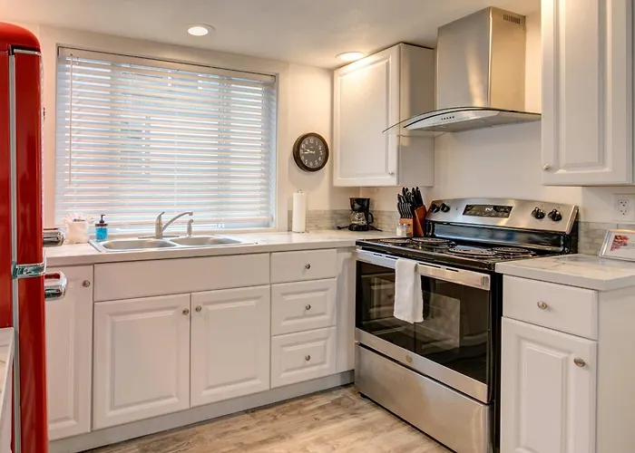Cranberry Cottage Studio By The Sea W Fireplace