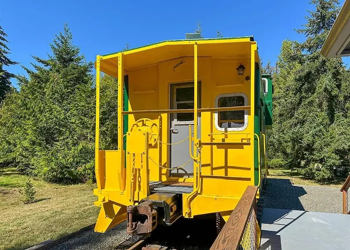 Paw Railway Getaway