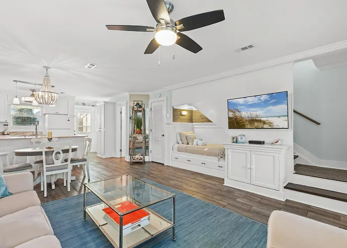 Searenity Awaits - 2-Bd, 2-Ba Coastal Escape! Pet Friendly!