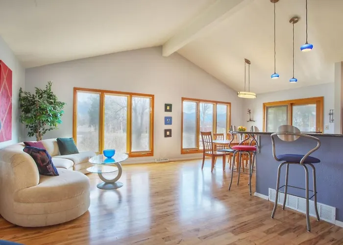 5 Bedroom, 7 Beds, 3 Bath - Sleeps 12, Great For Families