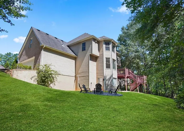 Great Family Home Near Stone Mountain Pk Sleeps 10