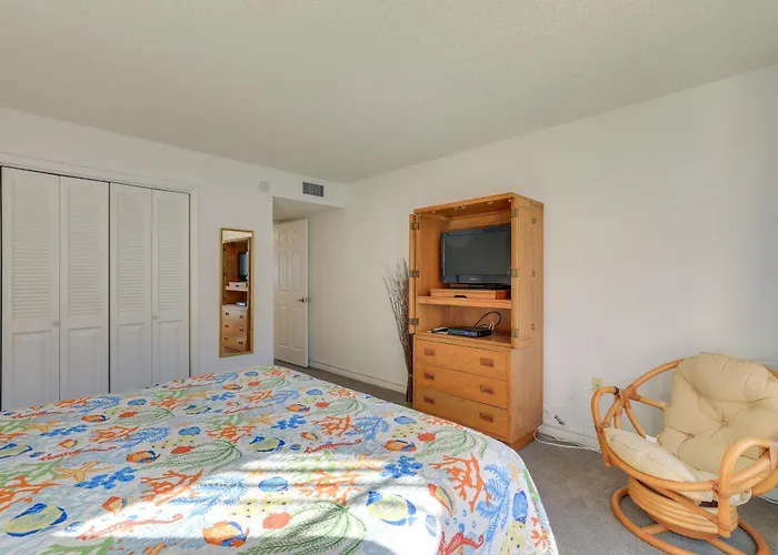 Central Cocoa Beach Condo W/ View, Steps To Beach!