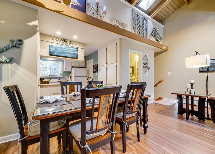 Artist'S Tahoe Retreat: Pool, Art & Ski Access!