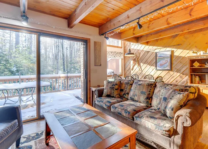Hike, Ski & Relax: Gem W/ Foosball In North Conway