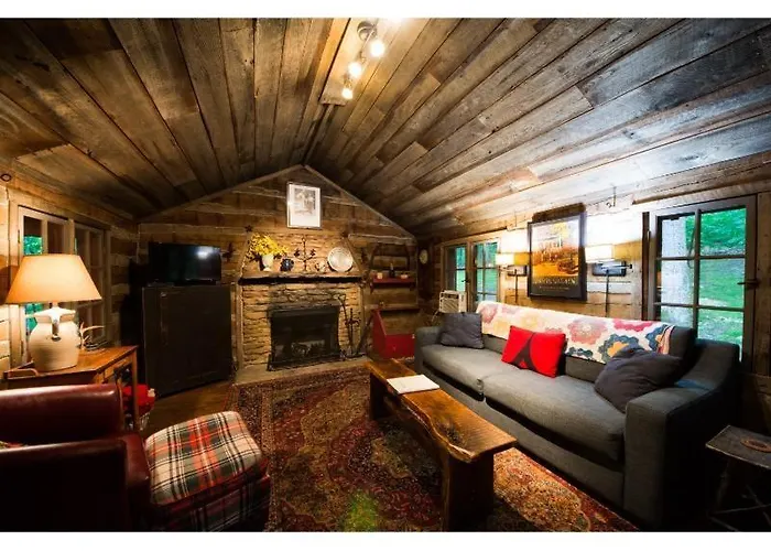 Grandma Barnes Cabin