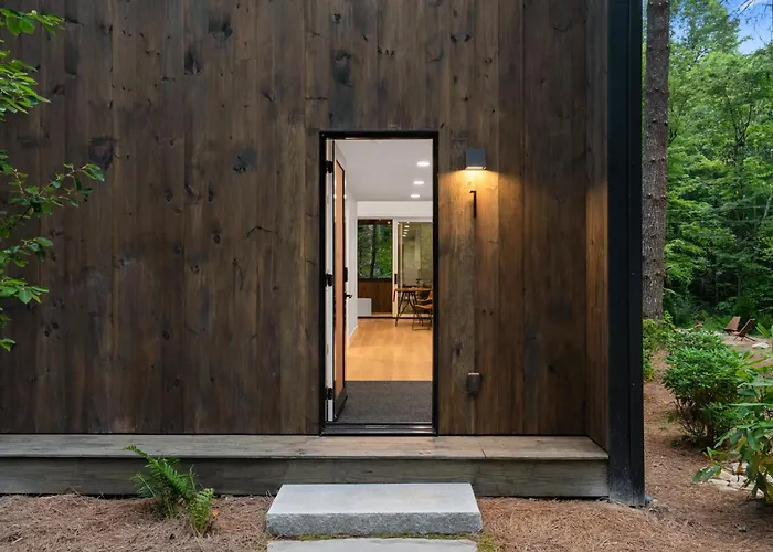 Modern Cabin #1 Close To Town