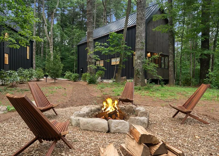 Modern Cabin #1 Close To Town