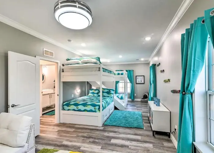 Seahaven Beachfront Oasis! Hottub, Gameroom, Firepit! Seahaven By Bolivar Vacations