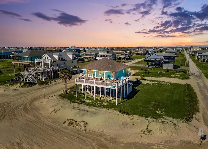 Sand To Sea Beachfront 3Br, Direct Access, Outdoor Bar & Grill